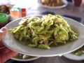 Grüner Tomatensalat