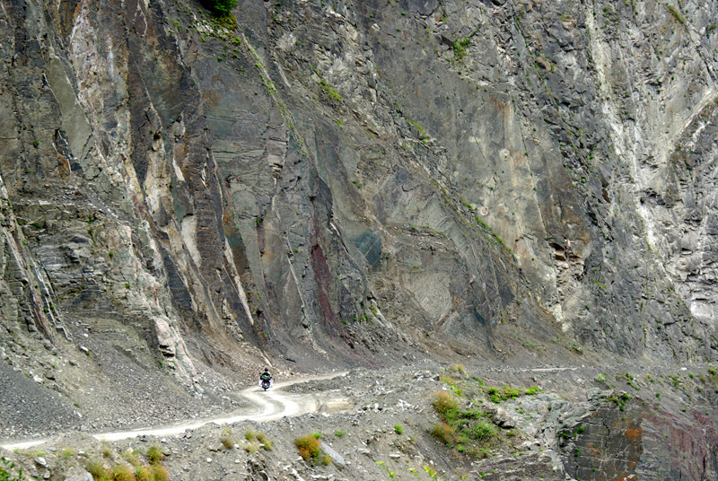 In den Bergen Aserbaidschans (c) emmenreiter.de