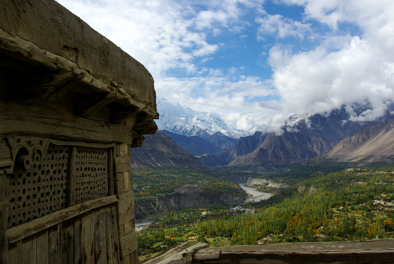 Blick aufs Hunzatal, Nordpakistan 2008 (c) emmenreiter.de