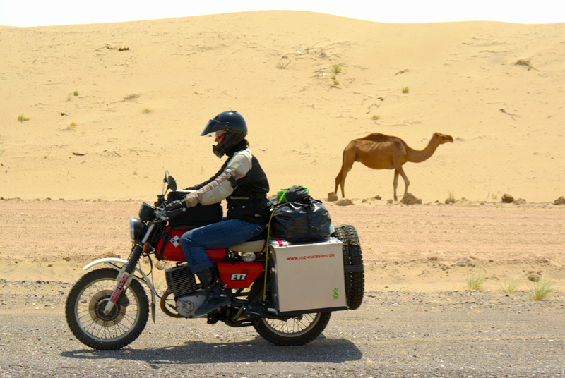 Durch die Wüste Turkmenistans (c) emmenreiter.de